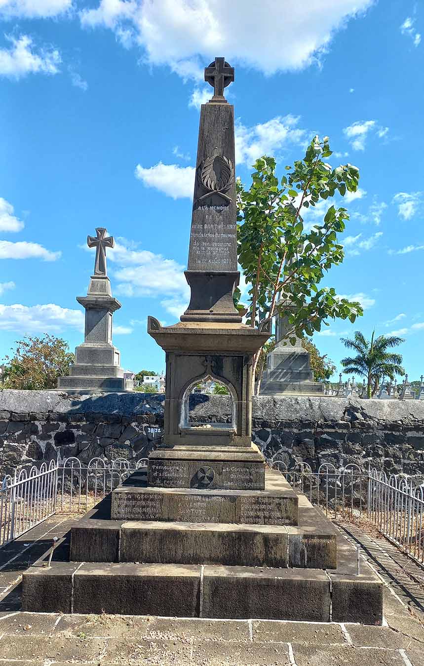 Monument de la Révérende Mère Barthélémy